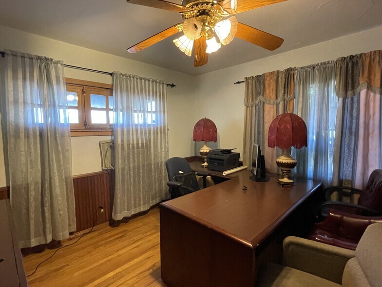 More Photos Of 715 S Glendora Ave, West Covina Office For Sale