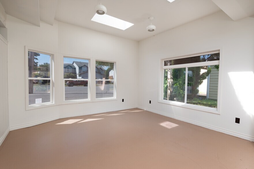 More Photos Of 915 McLean Rd, Mount Vernon Freestanding For Sale