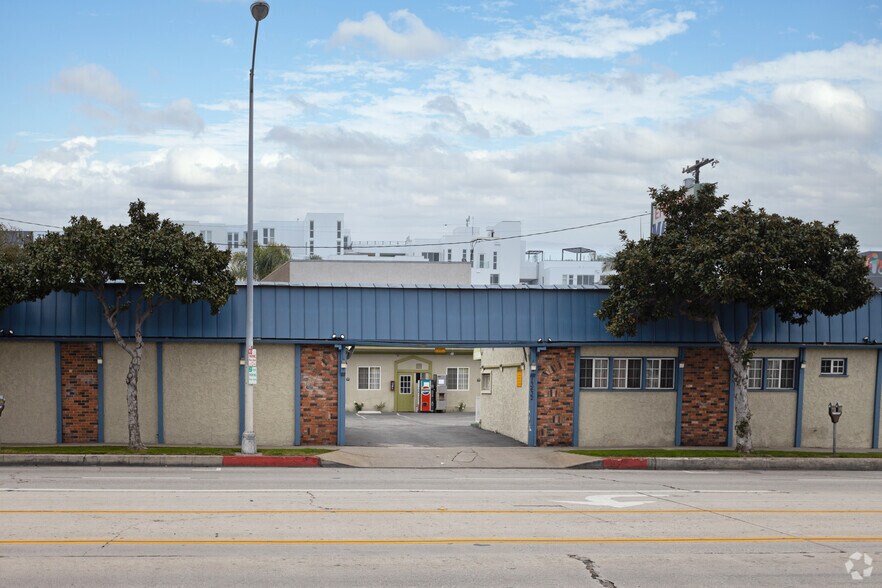 More Photos Of 13432 Washington Blvd, Marina Del Rey Hotel For Sale