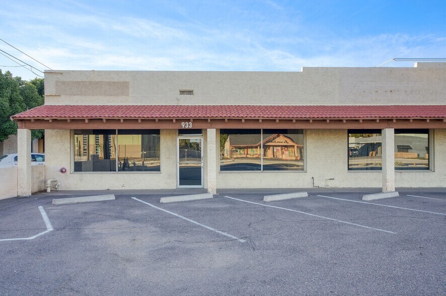More Photos Of 903-933 E Main St, Mesa Storefront Retail Office For Sale