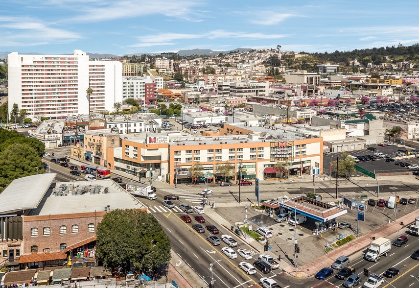 More Photos Of 701-711 N Main St, Los Angeles Hotel For Lease