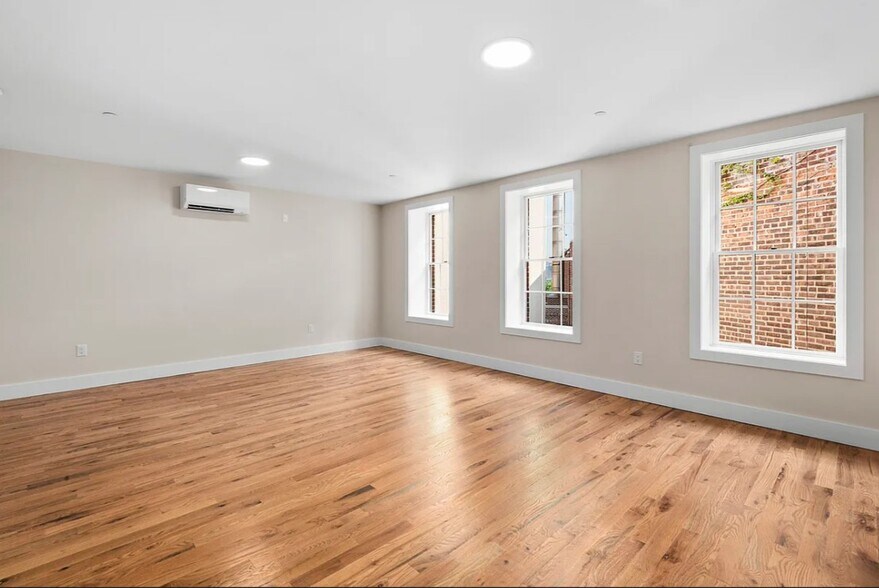 More Photos Of 15 Old Fulton St, Brooklyn Apartments For Sale