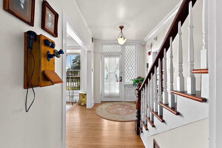 More Photos Of 444 S Beach St, Daytona Beach Hospitality For Sale