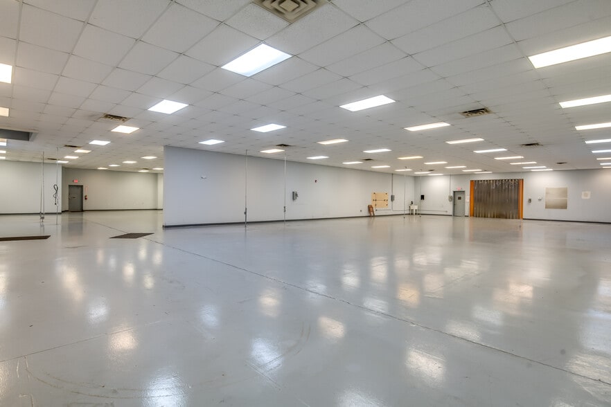 More Photos Of 1110 Emory Folmar Blvd, Montgomery Industrial For Sale