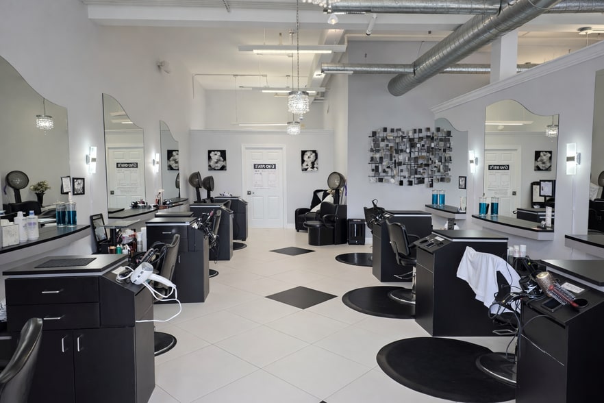 More Photos Of 4720 French Rd, East Amherst General Retail For Sale