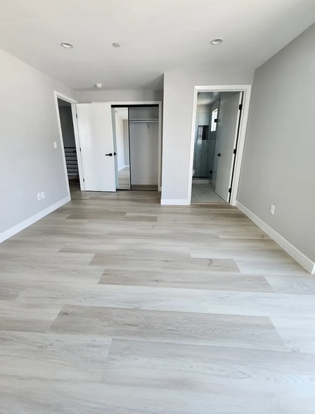 More Photos Of 2223 S Highland Ave, Los Angeles Apartments For Sale