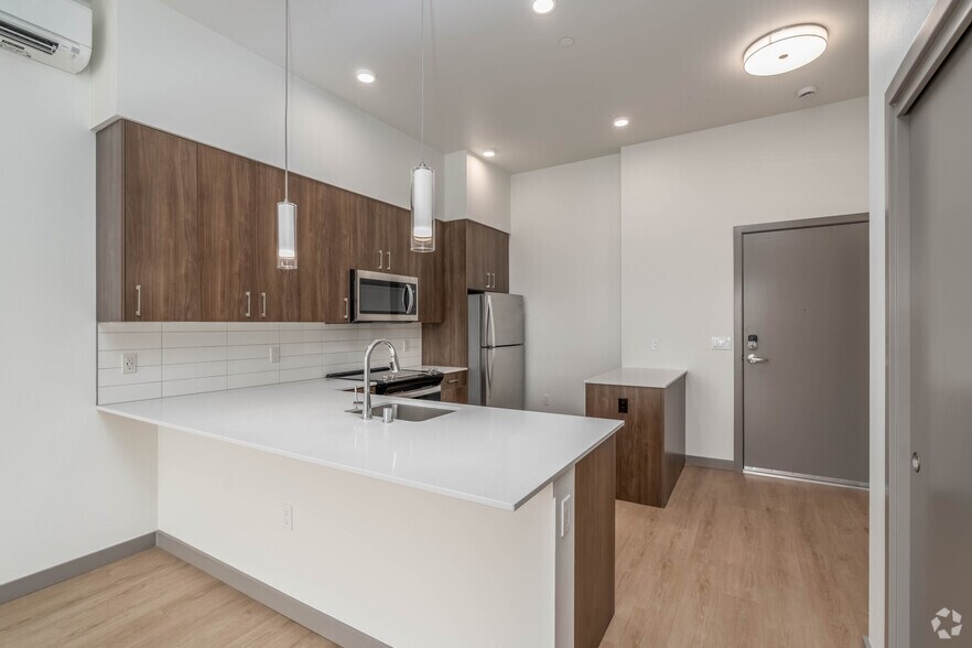 More Photos Of 110 Roy St, Seattle Apartments For Lease