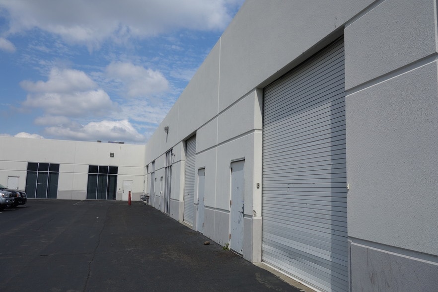 More Photos Of 1376 Lead Hill Blvd, Roseville Flex For Lease