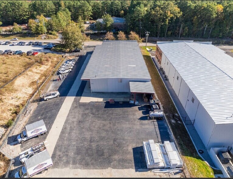 More Photos Of 3716 Auburn Church Rd, Garner Warehouse For Lease