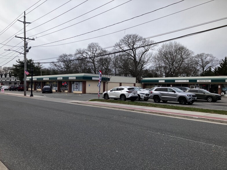 More Photos Of 246-270 Lake Ave, Saint James Unknown For Lease