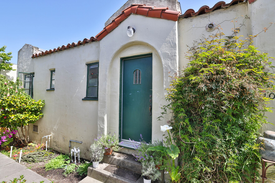 Primary Photo Of 413 2nd St, Santa Cruz Apartments For Sale