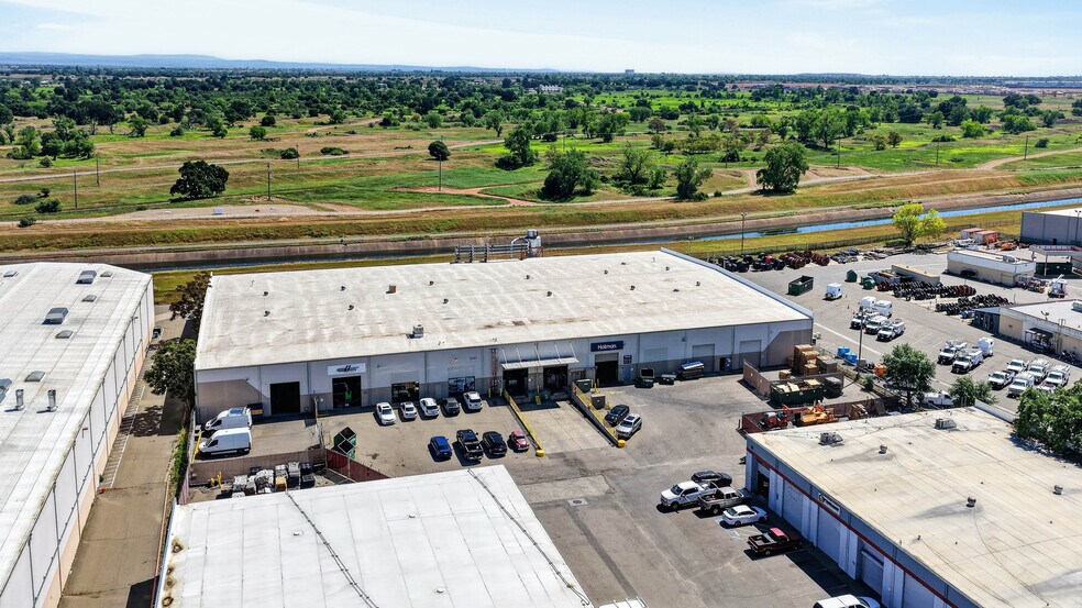 More Photos Of 2587 Mercantile Dr, Rancho Cordova Warehouse For Lease