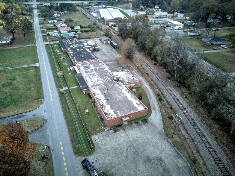 Primary Photo Of 148 Cason Rd, Cedartown Flex For Sale
