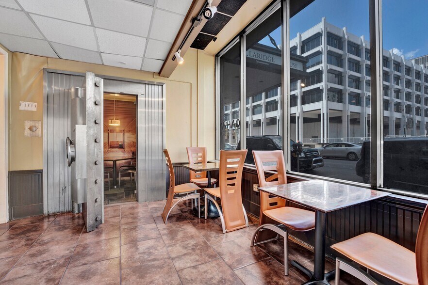 More Photos Of 109 N Main St, Memphis Apartments For Sale