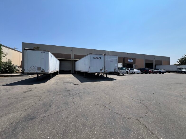 More Photos Of 1822 E Alpine Ave, Stockton Warehouse For Sale