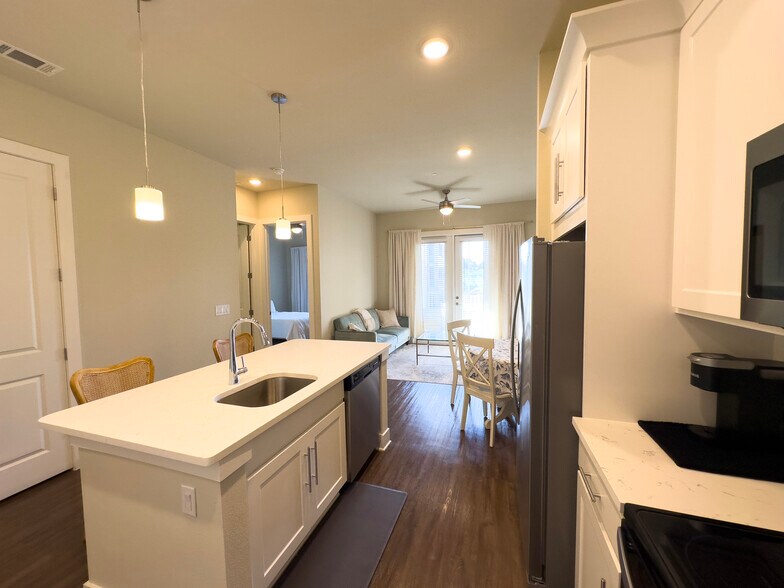 More Photos Of 2200 Carl D Silver Pky, Fredericksburg Apartments For Lease