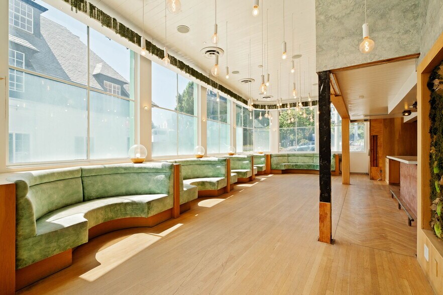 More Photos Of 8768 W Sunset Blvd, West Hollywood General Retail For Sale