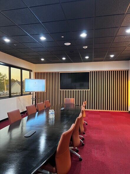 More Photos Of 5308 W Plano Pky, Plano Office For Sale