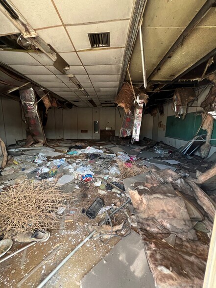 More Photos Of 401 S 3rd St, Blythe Religious Facility For Sale