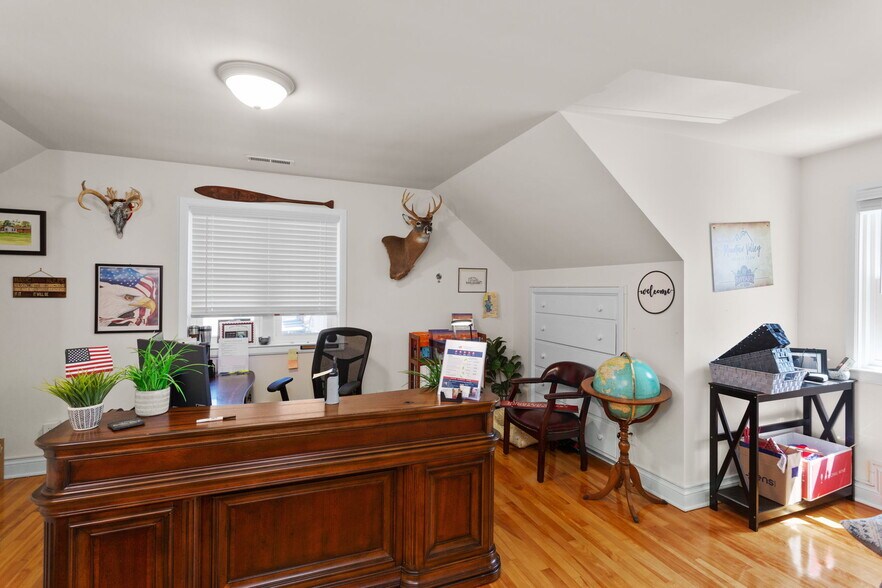 More Photos Of 2352 Jefferson Hwy, Waynesboro Office For Sale