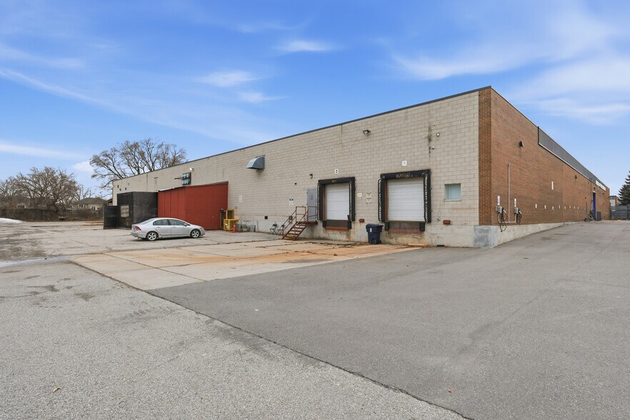 More Photos Of 40 Butterick Rd, Toronto Manufacturing For Sale