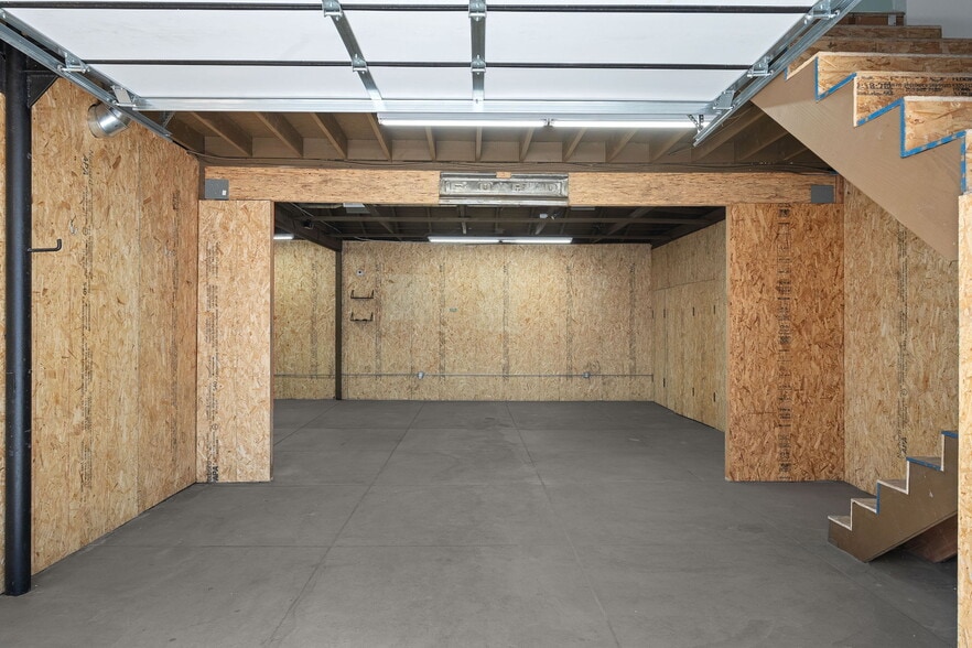 More Photos Of 5244 Vineland Ave, North Hollywood Loft Creative Space For Lease