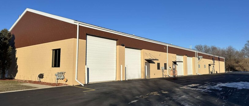 Primary Photo Of W224S8470 Industrial Dr, Big Bend Warehouse For Lease