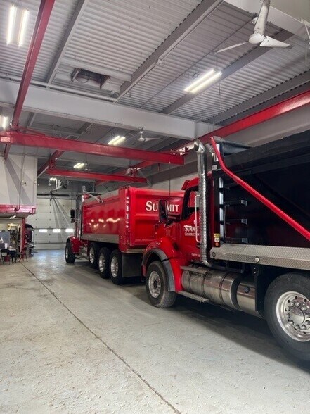 More Photos Of 81 Munson St, Milford Warehouse For Lease