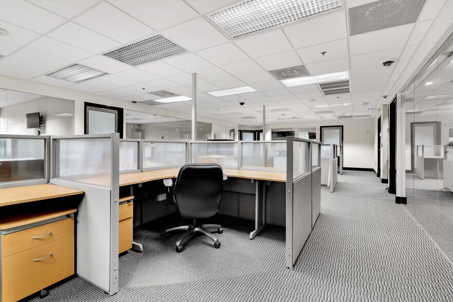More Photos Of 12595 SW 137th Ave, Miami Office Residential For Lease