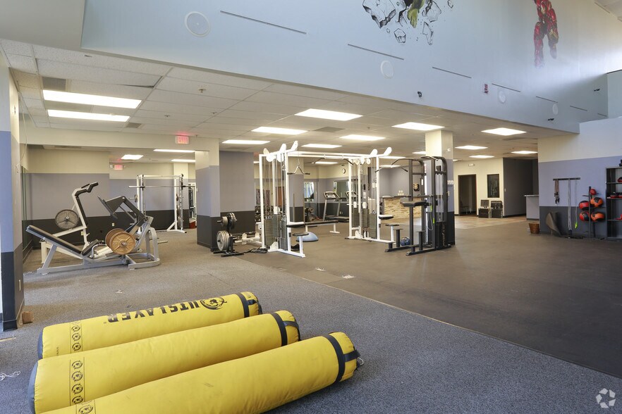 More Photos Of 4400 E Broadway Blvd, Tucson Office For Lease