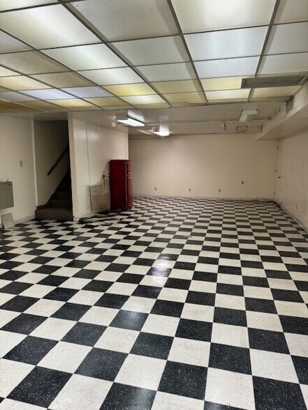 More Photos Of 135 S Mesa Dr, Mesa Office For Sale