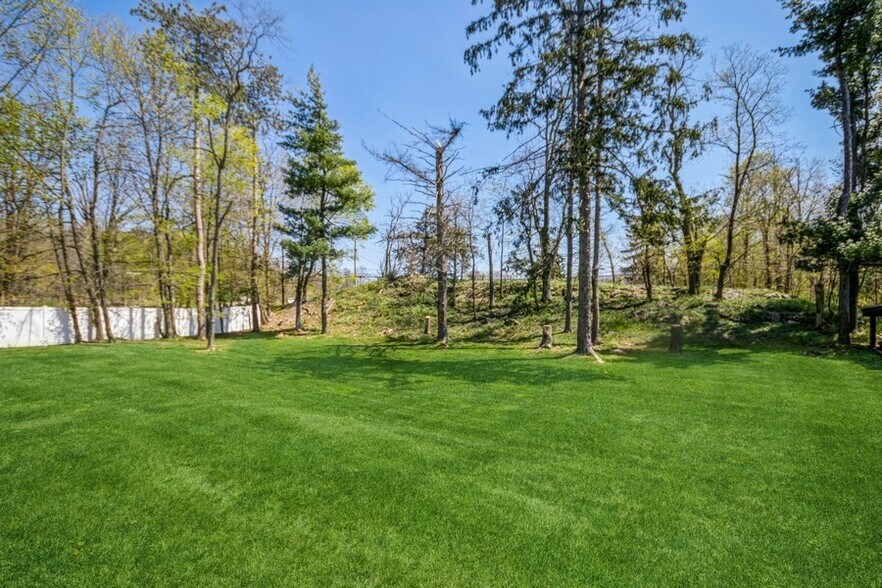 More Photos Of 127-133 Old Rt 9, Fishkill Apartments For Sale