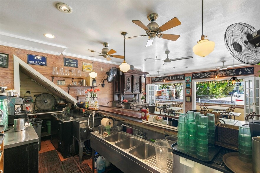 More Photos Of 1215 Duval St, Key West Restaurant For Sale
