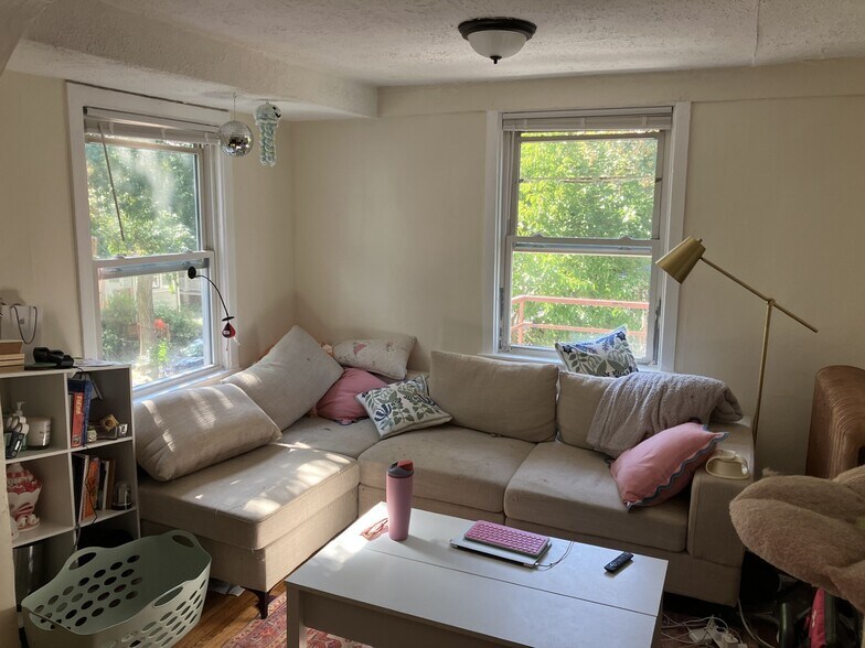 More Photos Of 49 Cambridge St, Rochester Apartments For Sale