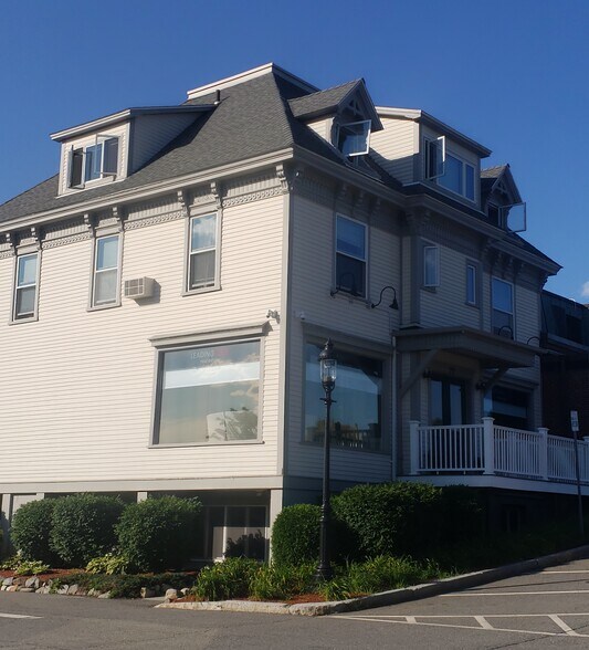 More Photos Of 77 Main St, Andover General Retail For Lease