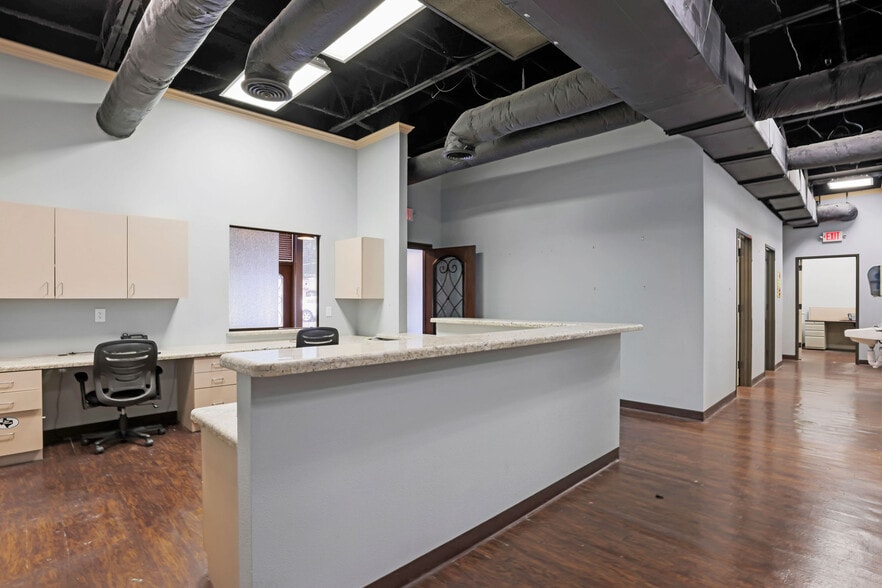 More Photos Of 118 Shenandoah Dr, The Woodlands Unknown For Lease