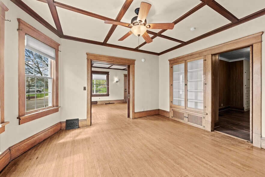 More Photos Of 832 S Main St, Canton Specialty For Sale