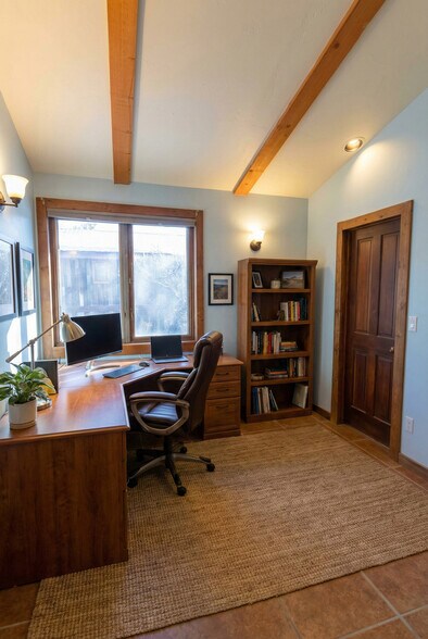 More Photos Of 160 Amelia St, Ridgway Office For Lease