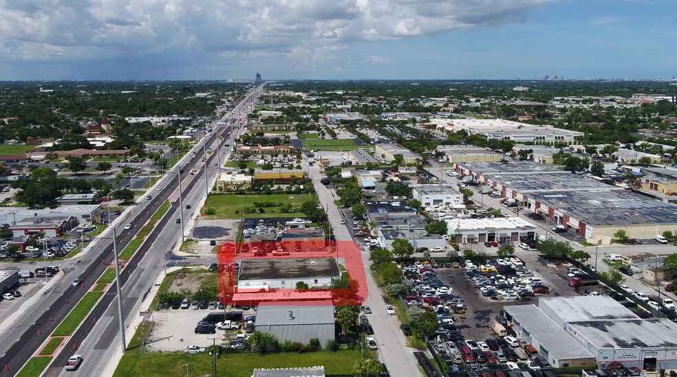 More Photos Of 5960-5992 SW 23rd St, West Park Showroom For Sale