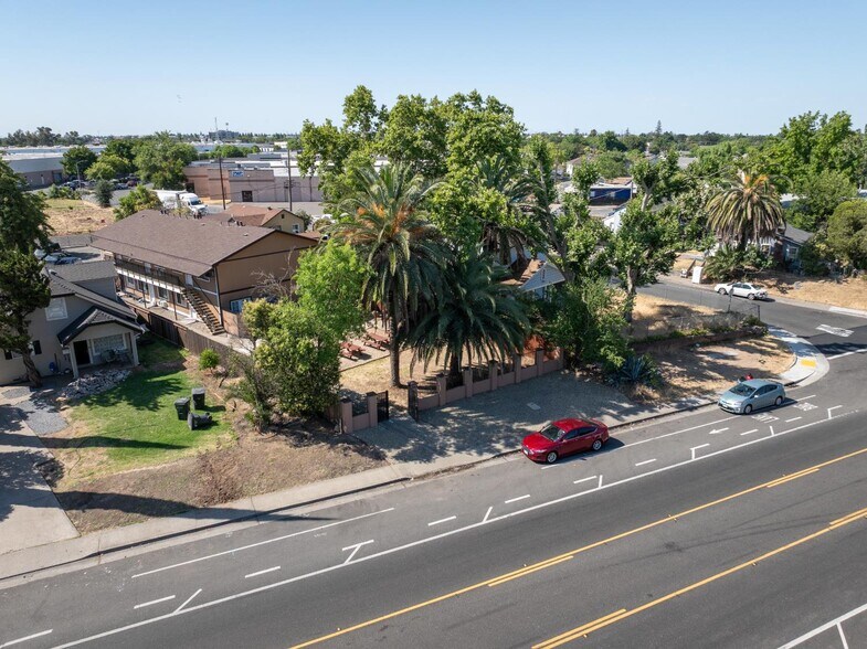More Photos Of 2944 Del Paso Blvd, Sacramento Apartments For Sale