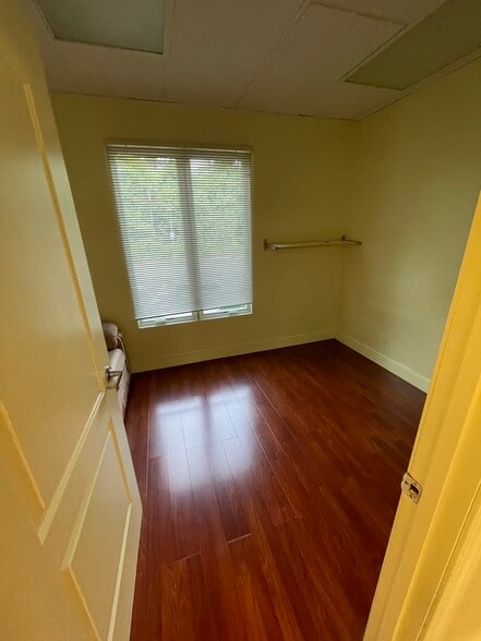 More Photos Of 401 E Jefferson St, Rockville Medical For Lease