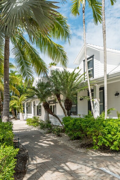 More Photos Of 102920 Overseas Hwy, Key Largo Office Residential For Sale
