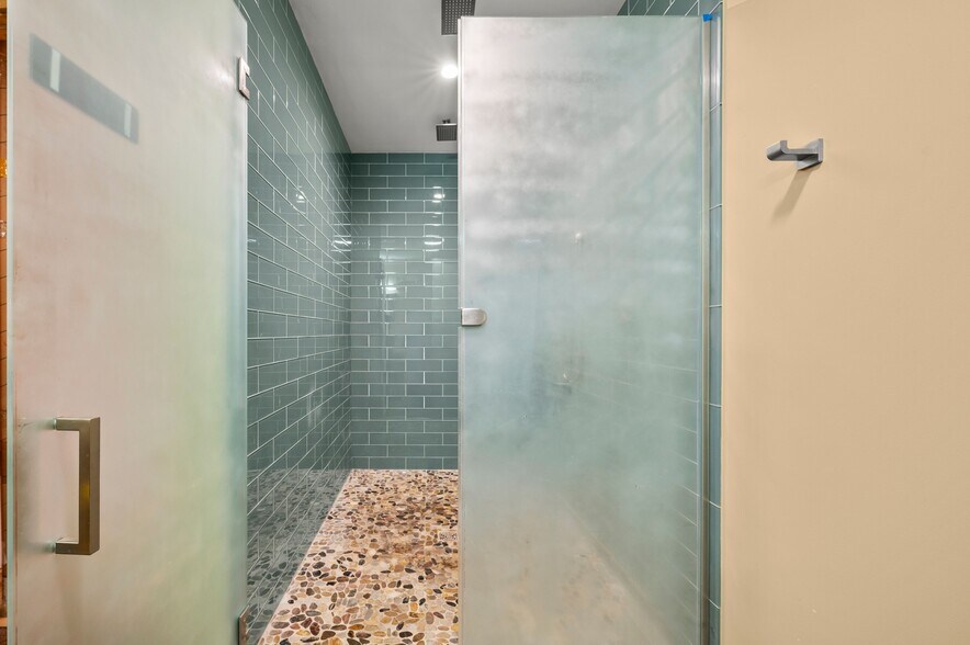 More Photos Of 225 N Whittaker St, New Buffalo Apartments For Sale