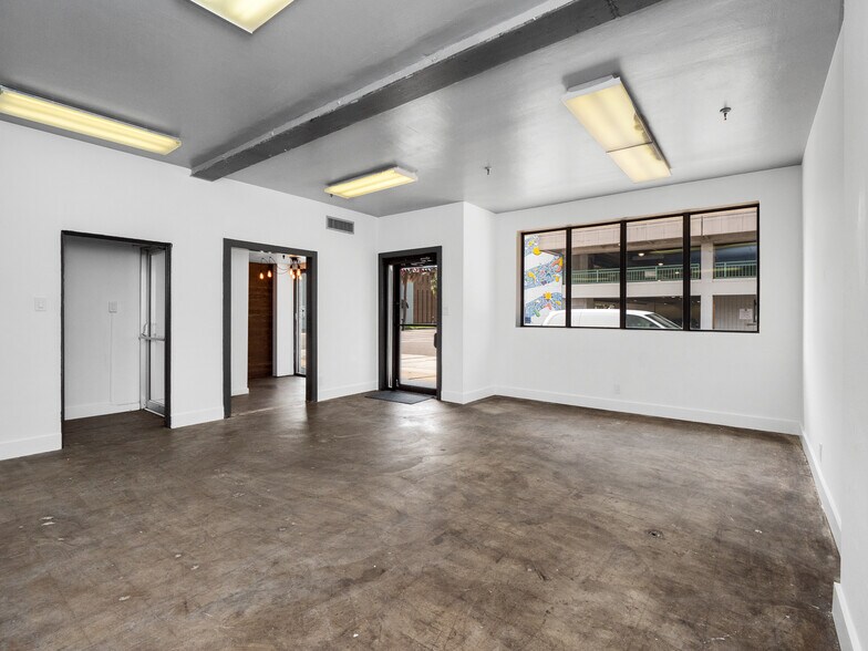 More Photos Of 245 E Adams St, Jacksonville Loft Creative Space For Lease