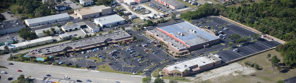 More Photos Of 1638 SE Federal Hwy, Stuart Unknown For Lease