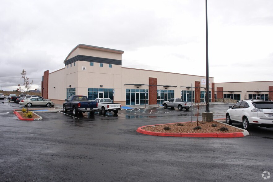 More Photos Of 7420 Remcon Cir, El Paso Office For Lease