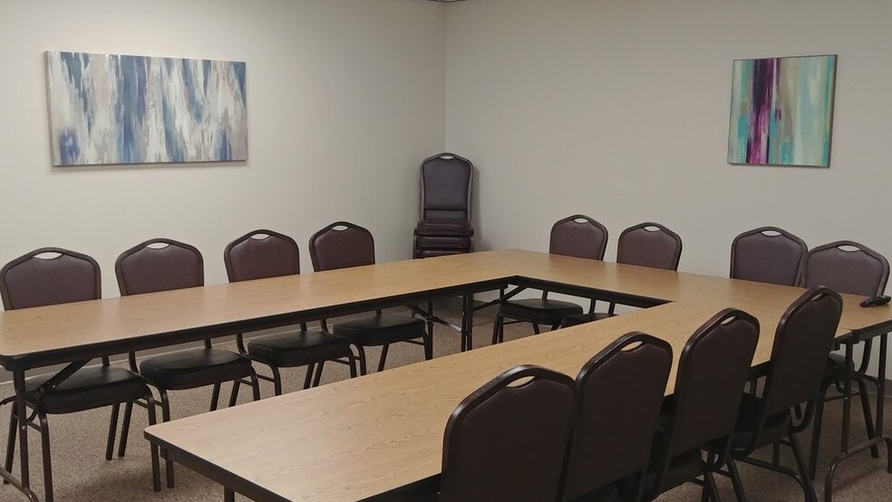 More Photos Of 13-SE 2nd Ave SE, Aberdeen Office For Lease