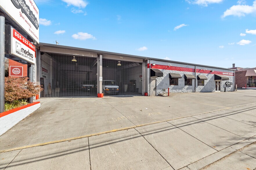 More Photos Of 622 N Central St, Knoxville General Retail For Sale