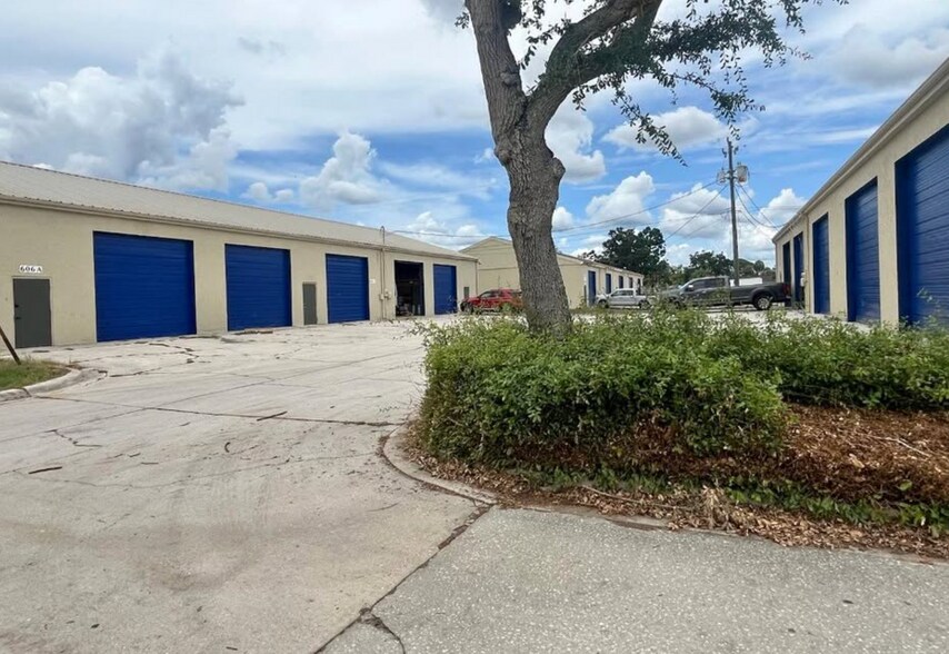 More Photos Of 722 17th St E, Palmetto Warehouse For Lease