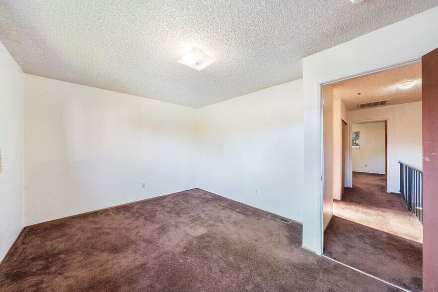 More Photos Of 960 Marlene St, Ukiah Apartments For Sale
